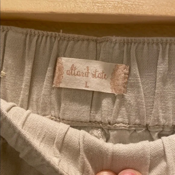 Altar'd State Cream Cargo Pants with Relaxed Fit Lg - Picture 3 of 4